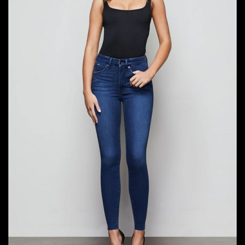 NWT Good American Jeans, Good Waist Raw Edge